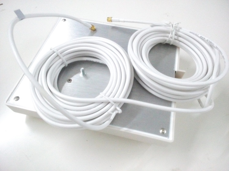 4G 3G LTE dual-polarized flat plate Panel antenna directional antenna 1710-2690MHz 18db Mimo system