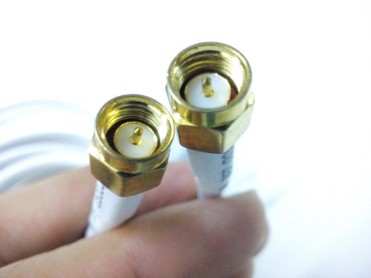 4G 3G LTE dual-polarized flat plate Panel antenna directional antenna 1710-2690MHz 18db Mimo system