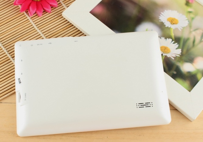 Allwinner A13 Netpad A13s aka Q88 V3 Androif
4.03 Tablet PC