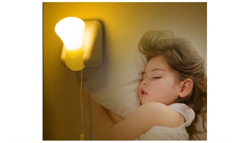 4pcs Pack Insta Handy Bulb Portable LED Cordless Wall Mountable Lamps Handy Pull Switch 90 Degree Rotation / Stick N Click LED