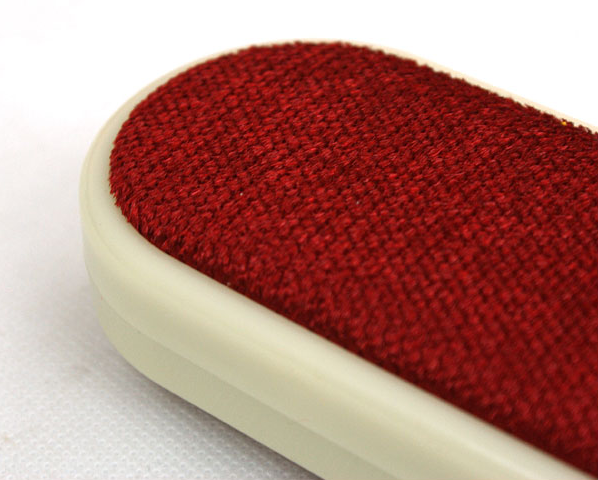 Electrostatic Double-Sided Cloth & Dust Suction Removal Brush