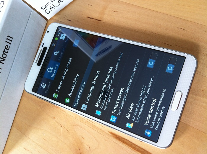 Samsung
Galaxy NoteIII Clone 5.7" 12Mbpixel Android 4.3 GPS
Smartphone