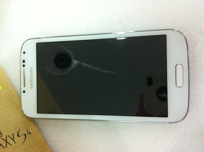 Galaxy S4 1:1 Copy / Clone MTK6589 QuadCore 12.0 Mpixel 5 inch Android 4.2