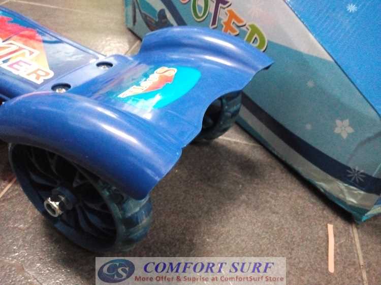 Quality 3 Wheel Micro Scooter - With Build in Music and LED Flashing Light & Basket -